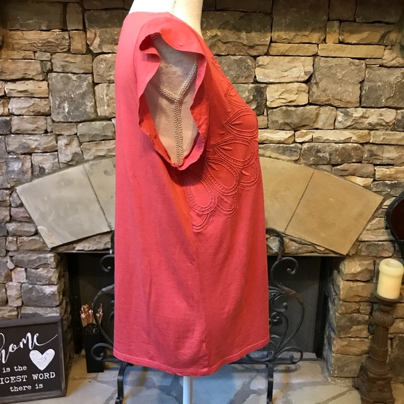 NWT LOFT Flutter Sleeves Embroidered Top Size M - Picture 4 of 7